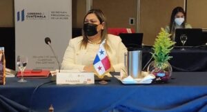 Nellys Herrera Directora General INAMU Preside