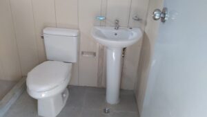 BAÑO B