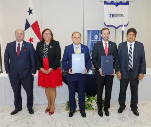 foto firma convenio CA-3-
