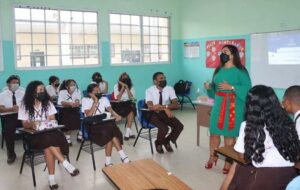 retorno-clases-panama