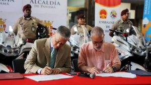 Municipio de Panamá- Emabaja de China- Alcalde José Luis Fábrga- Municipio de Panamá- Fotos José Vásquez (2)