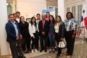 Firma del convenio (3)