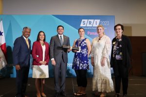 Eduardo Ortega, Anna Stewart, José Gabriel Carrizo, Nicole Arbour, Erica Key y Stephany Burton