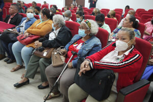 REUNION-PACIENTES-DIETILENGLICOL-1