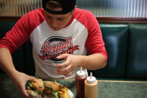 ADOLESCENTE-COMIDA-1024x682