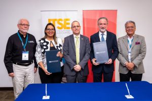 Foto oficial - Firma