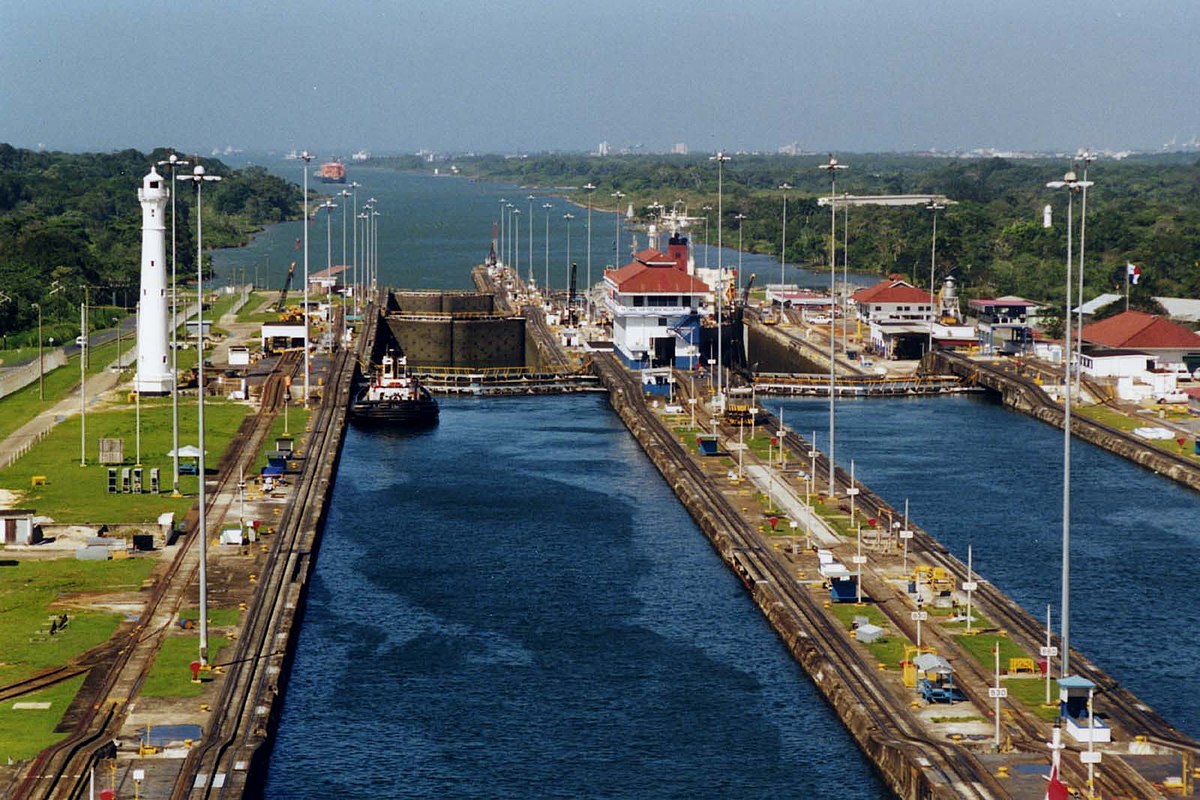 La ONU advierte problemas en los canales de Suez y Panamá Periodismo