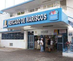 Mercado-de-Mariscos-Cadena-Sur-Programa-Andalucia-por-el-Mundo-4-e1722625292374-1536x1288