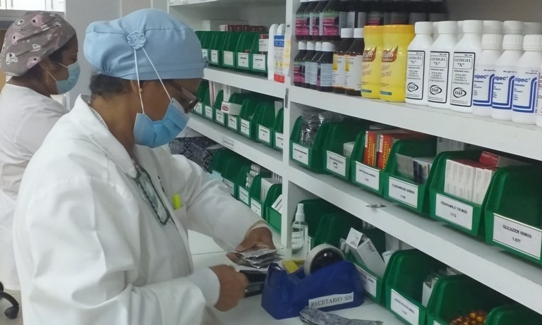 CONSULTA-DE-FARMACIA-ARRAIJAN-1-640x445-1