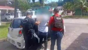 detienen-sicario-se-disfrazo-de-medico-para-asesinar-a-paciente-focus-0-0-896-504