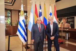 presidente-llega-a-uruguay-6-1733455123