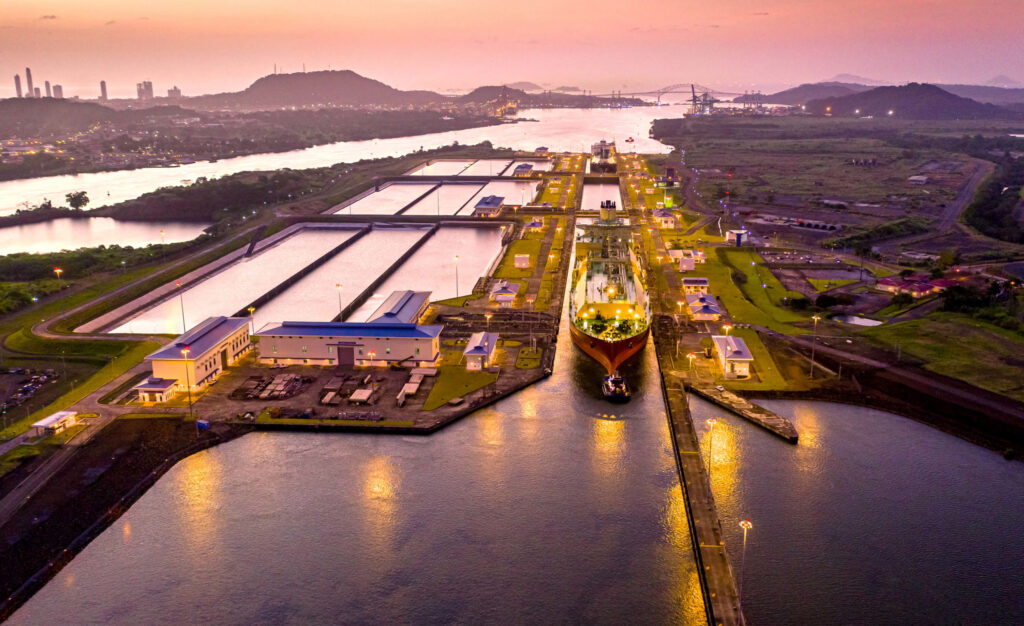 canal_atardecer-scaled