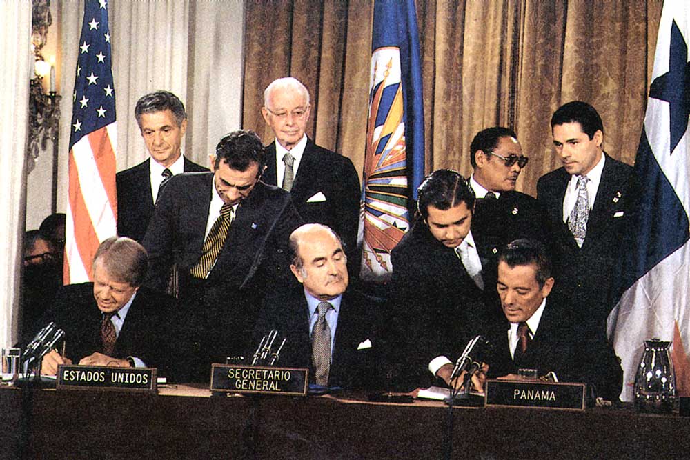 Foto-Firma-de-Tratado-2