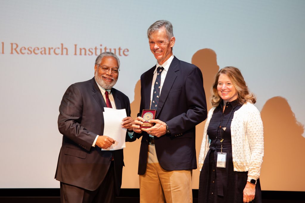 2022 Smithsonian Distinguished Scholar in the Sciences, Dr. S. Joseph Wright