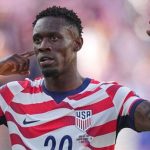 Trump interviene ante la FIFA y logran habilitar a Folarin Balogun